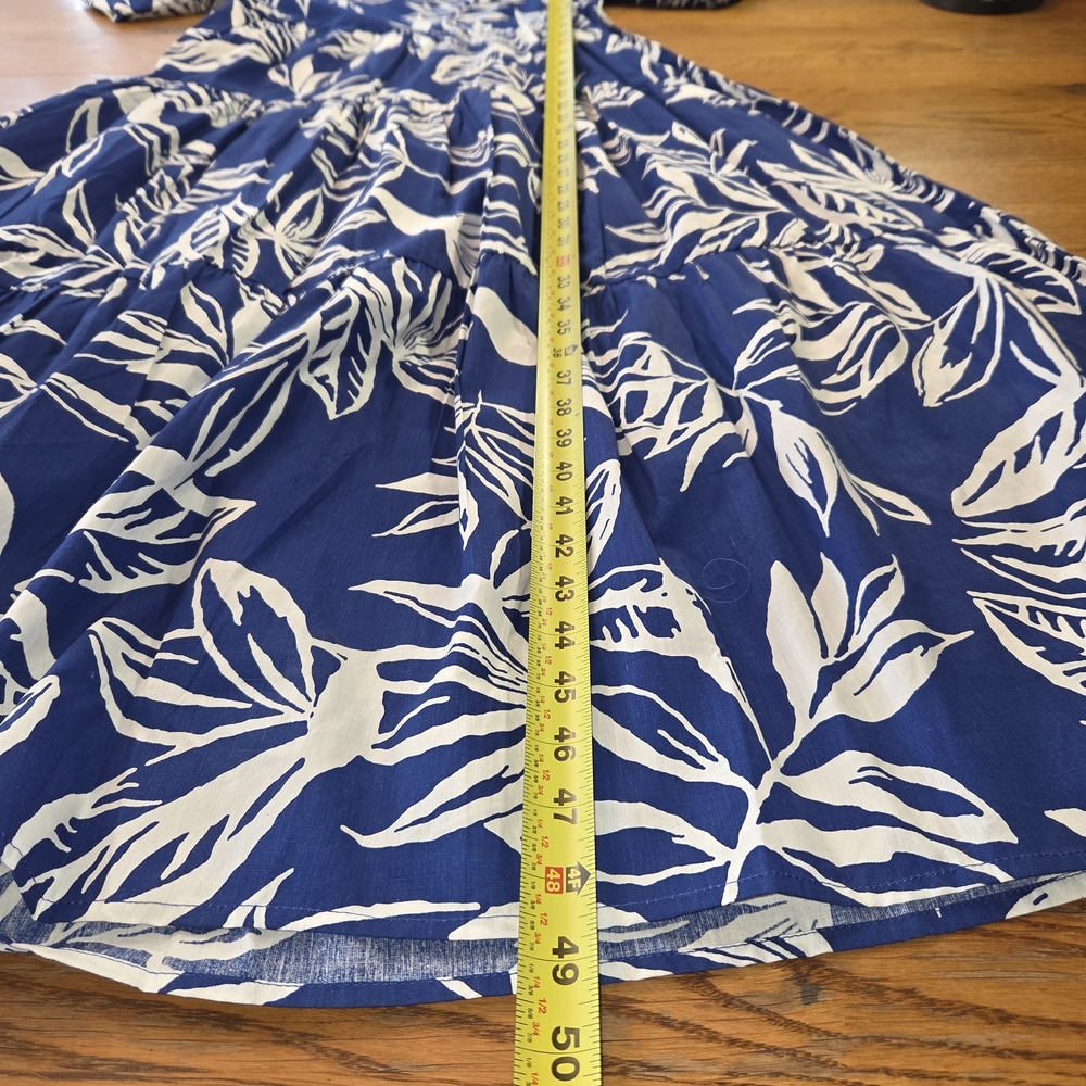 NWT Chic Blue and White Leaf Pattern Hawaiian Style Maxi Dress. Size S. KKCP - Picture 9 of 14